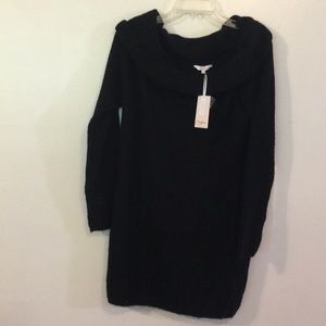 Candies Women’s Sweater NEW Size Large Gorgeous Black soft comfortable Must have